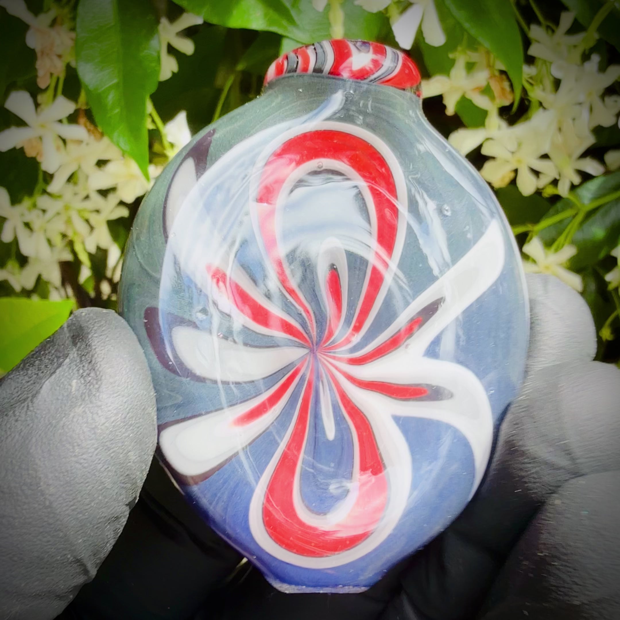 Red, White & Grey Infinity Flat